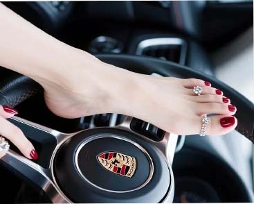 专注于“此刻丝足养生的放松”——这不是逃